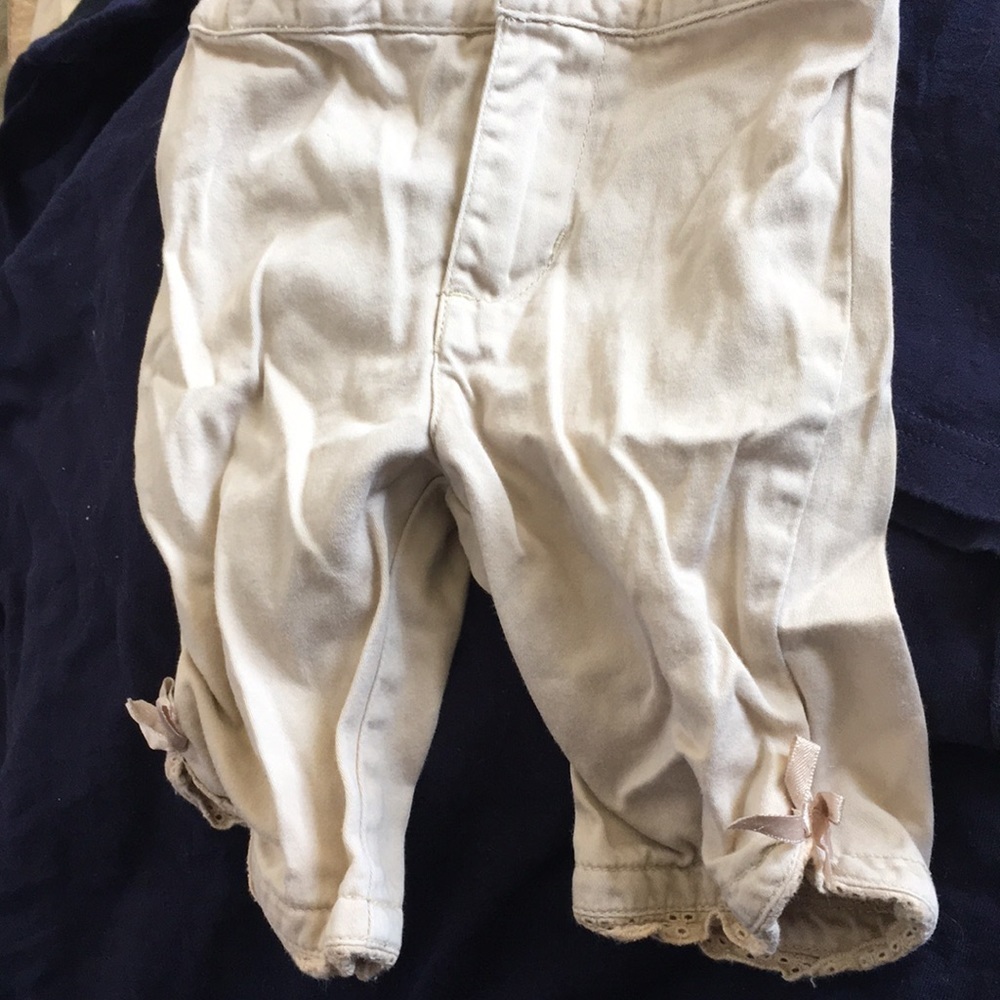 FINAL MARKDOWN Little girls Cherokee bottoms 12 months